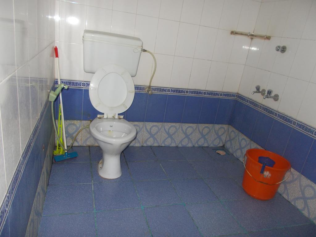 Guruvayur Bunglow Bagian luar foto